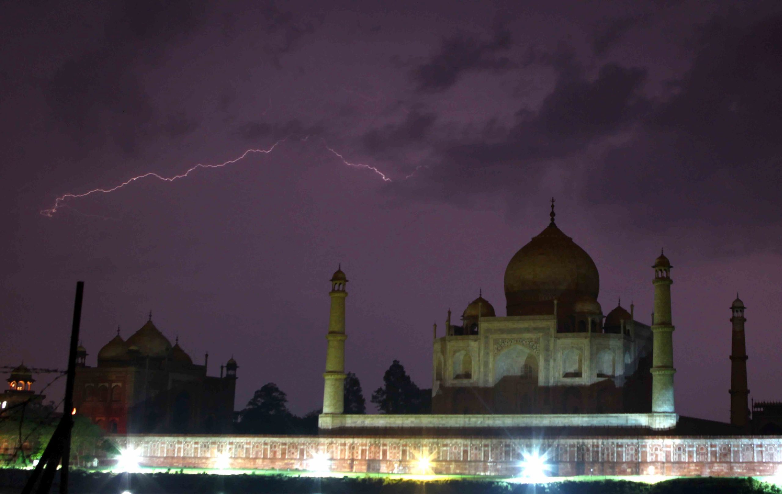taj lightning